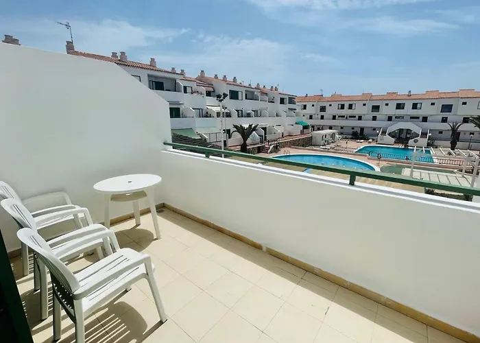 דירה Alondras Park Mialsoma ארונה